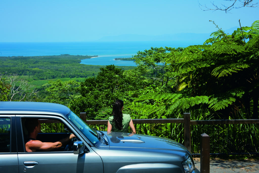 Апарт отель Martinique On Macrossan Порт Дуглас Экстерьер фото